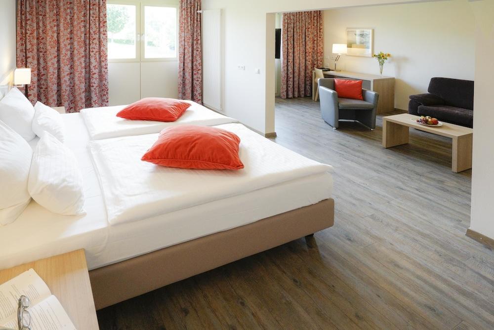 Dorint Hotel Durbach/Schwarzwald エクステリア 写真