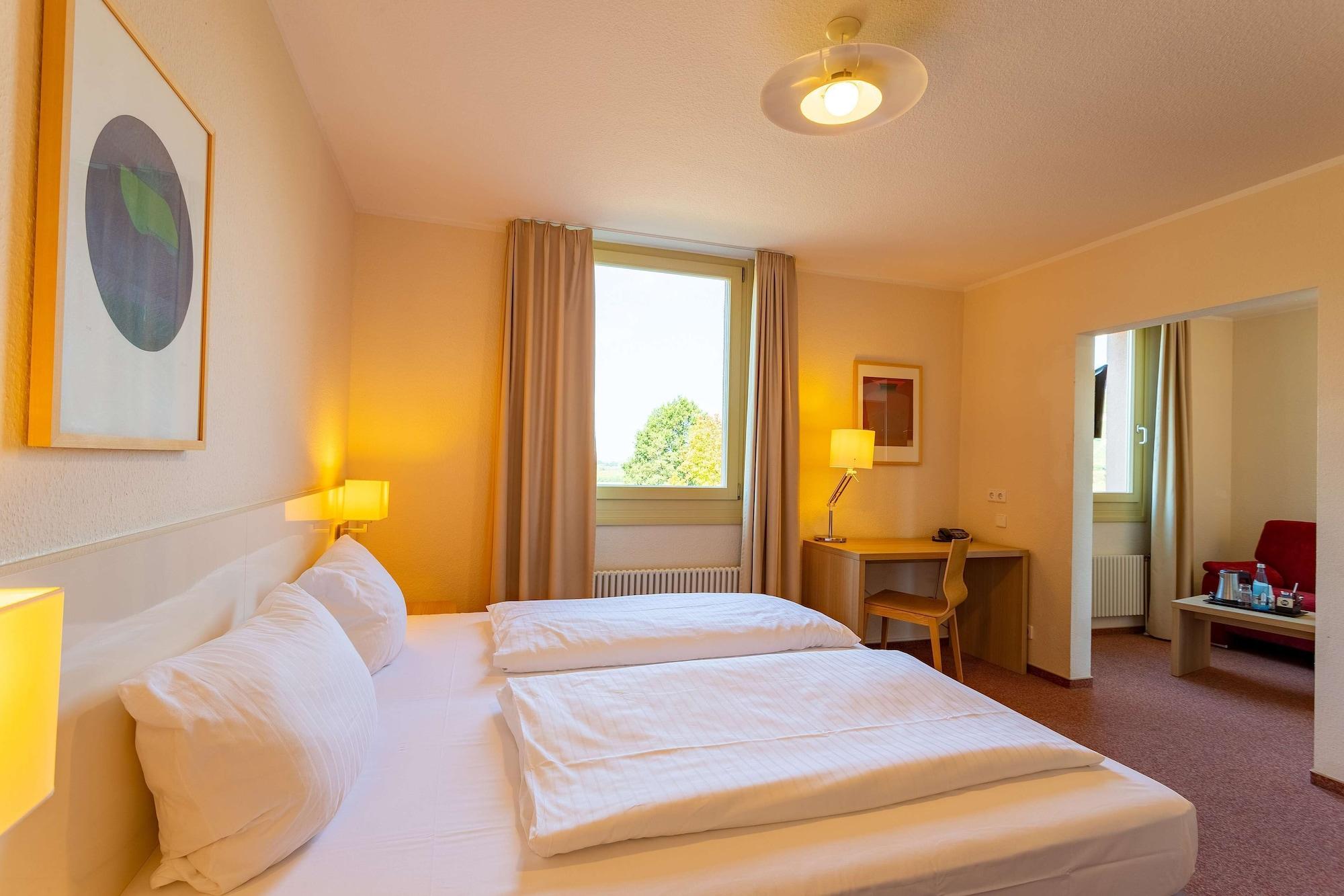 Dorint Hotel Durbach/Schwarzwald エクステリア 写真